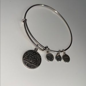 Alex and Ani - St. Maarten charm bangle♥️
